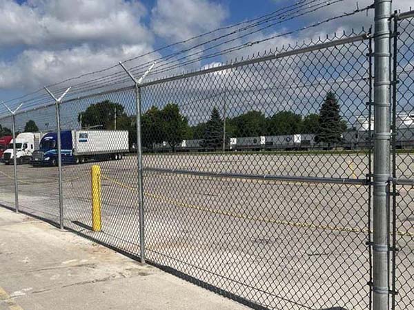 Photo of a Columbus OH chain link fence